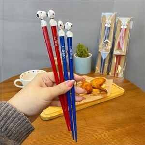 2 pairs Snoopy Chopsticks ( blue & red)